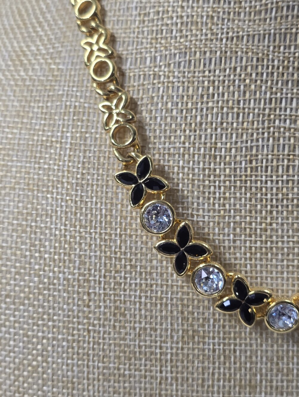 Vintage Napier Black Enamel Flowers & Clear Round Crystal Gold Tone Necklace - Picture 4 of 9